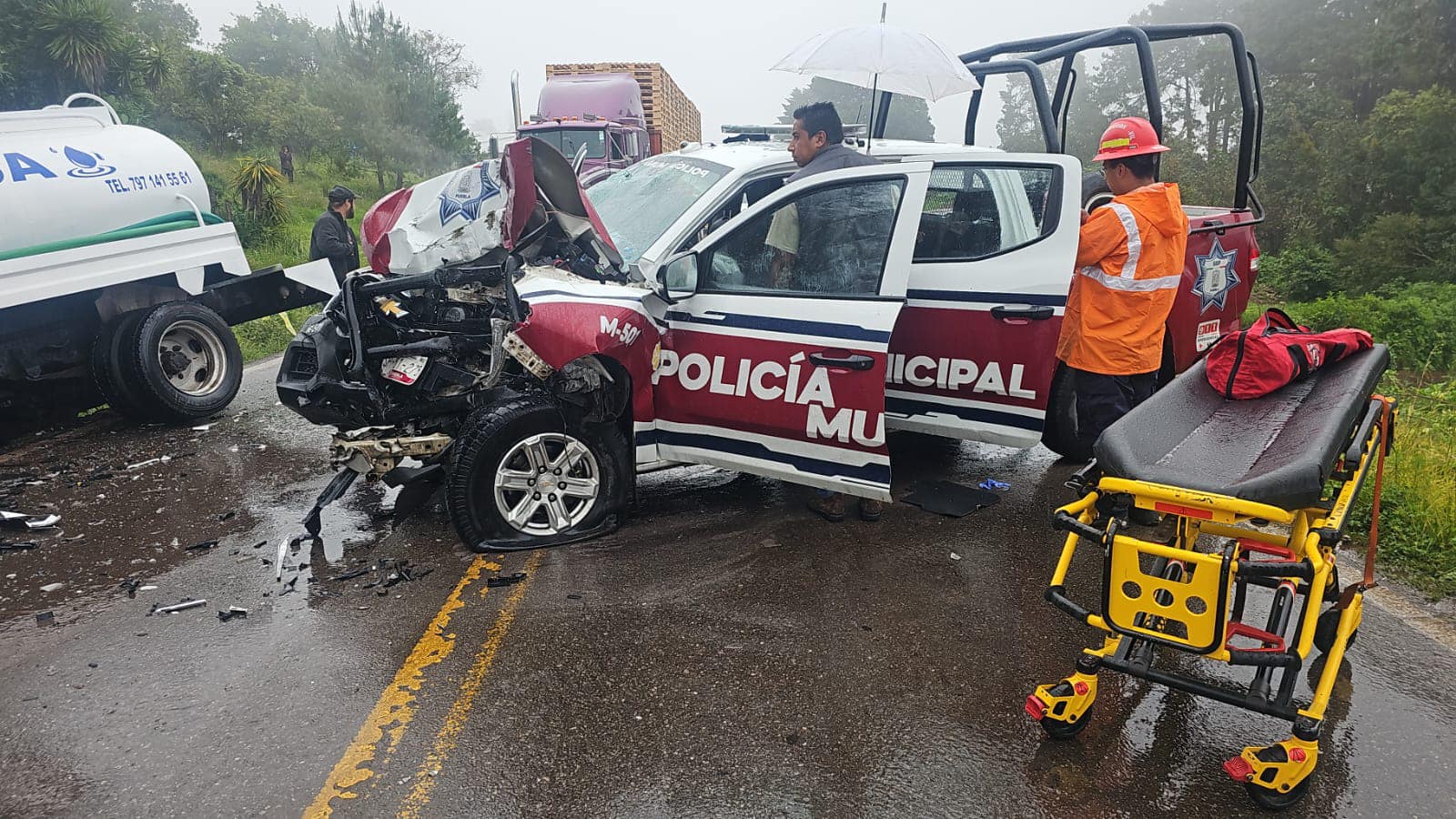 Deshacen patrulla de Xicotepec; el impacto dejó seis policías heridos