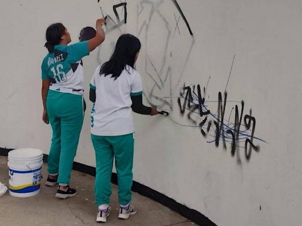 Maestros y alumnos recuperan espacios públicos del COBAEP 