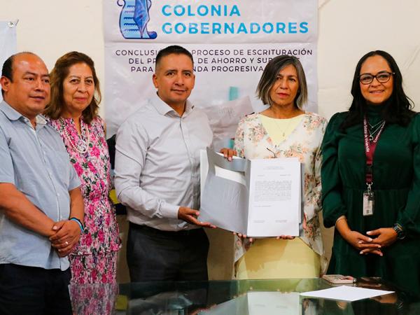 Tlatehui encabeza entrega de escrituras en fraccionamiento de San Andrés Cholula