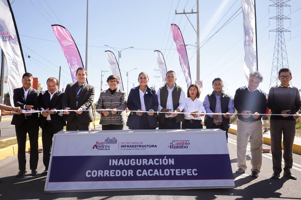 Entrega Lupita Cuautle Radial a Cacalotepec con inversión de 64 mdp