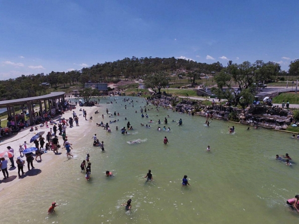 Parque Amalucan recibe a miles de personas en vacaciones