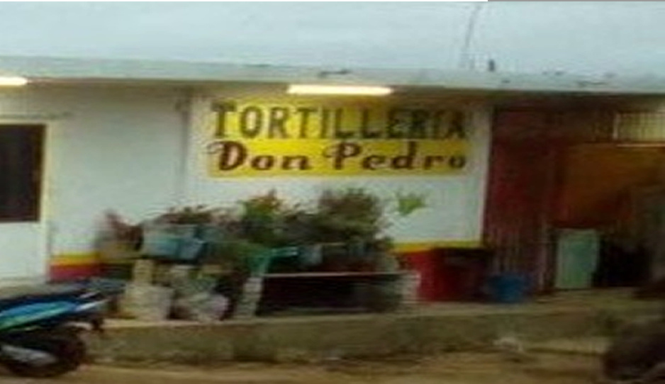 Ejecutan a pareja de comerciantes en su casa de Ahuazotepec