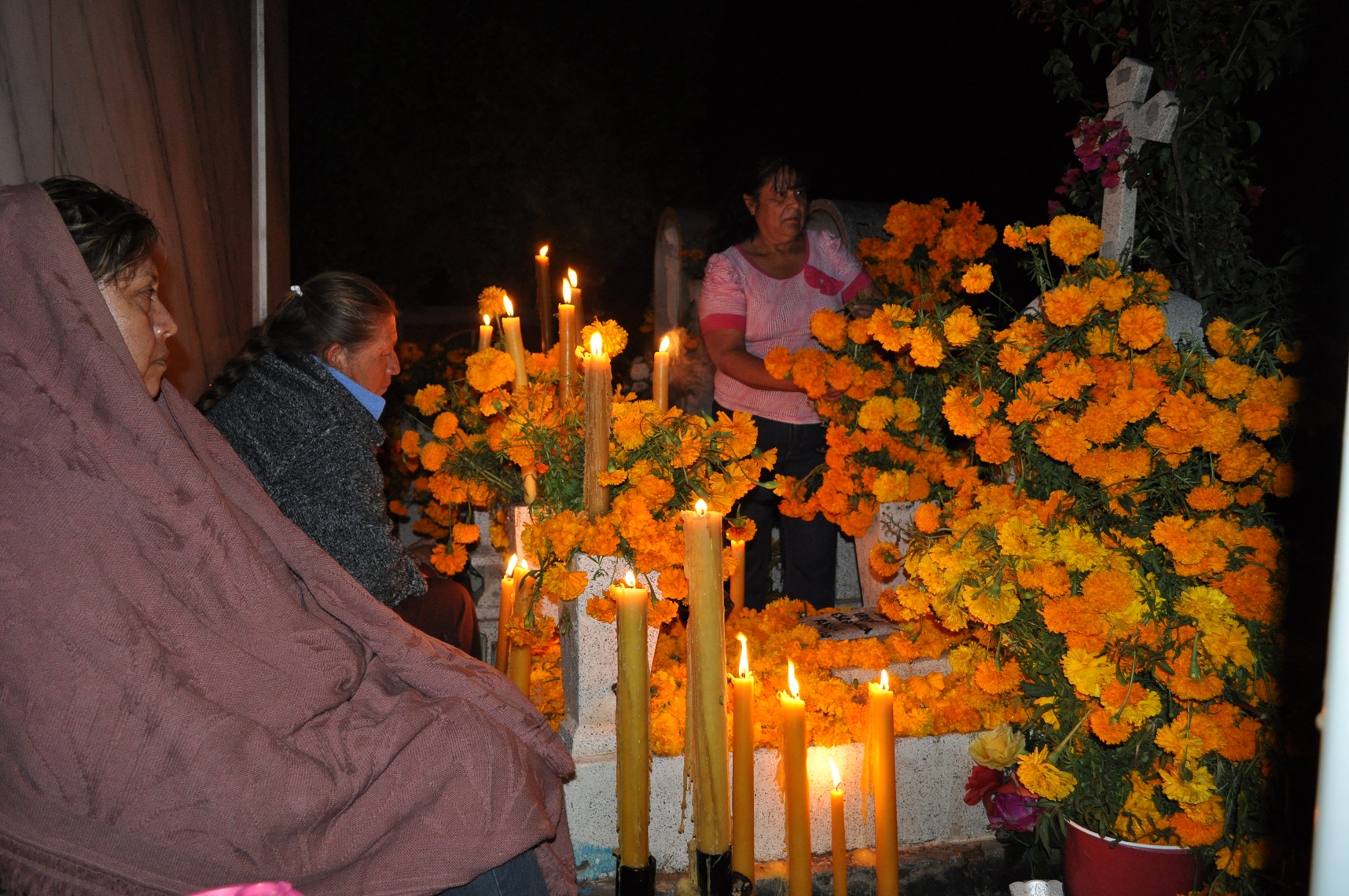 Más viva que muerta la tradición del Día de Muertos en la Mixteca