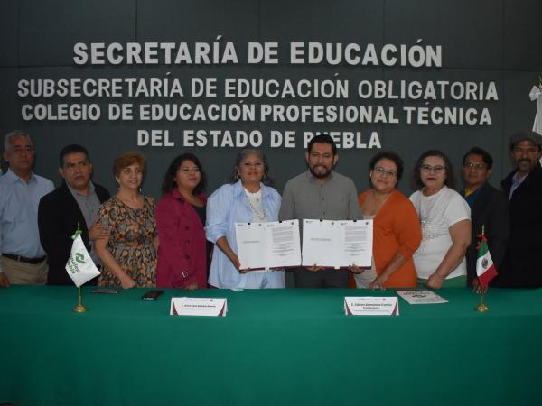 CONALEP firma contrato colectivo con el sindicato de docentes