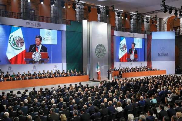 Asiste Gali a último informe de gobierno de Peña Nieto