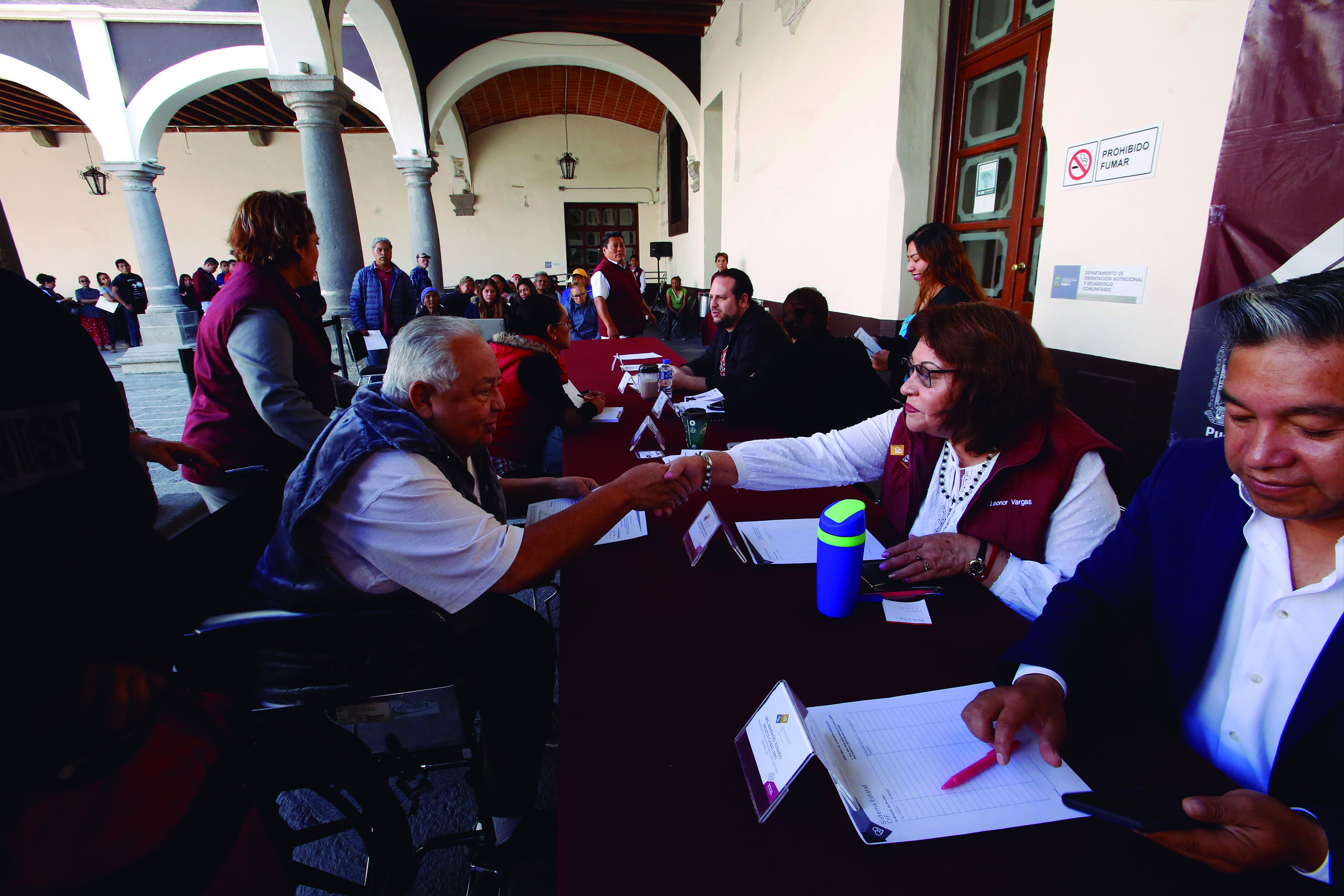 Con entrega de sillas de ruedas, apoya SEDIF a ciudadanos