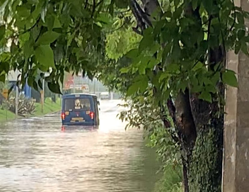 Lluvia con granizo deja inundaciones en Puebla y la Zona Metropolitana
