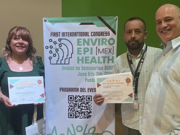 Destaca COBAEP en Concurso de Carteles Científicos