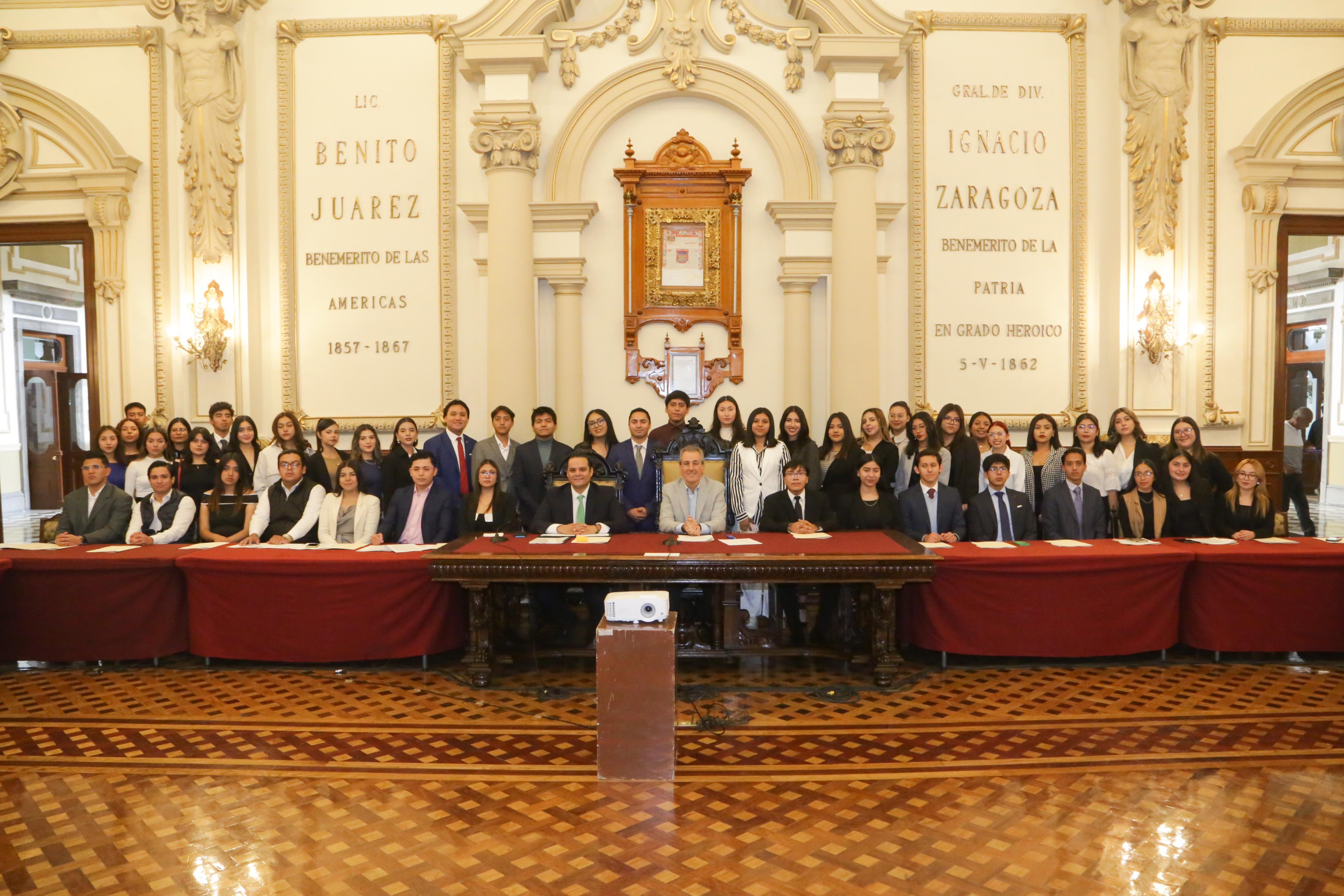 Promueve Chedraui participación de la juventud con desarrollo de Cabildo Universitario