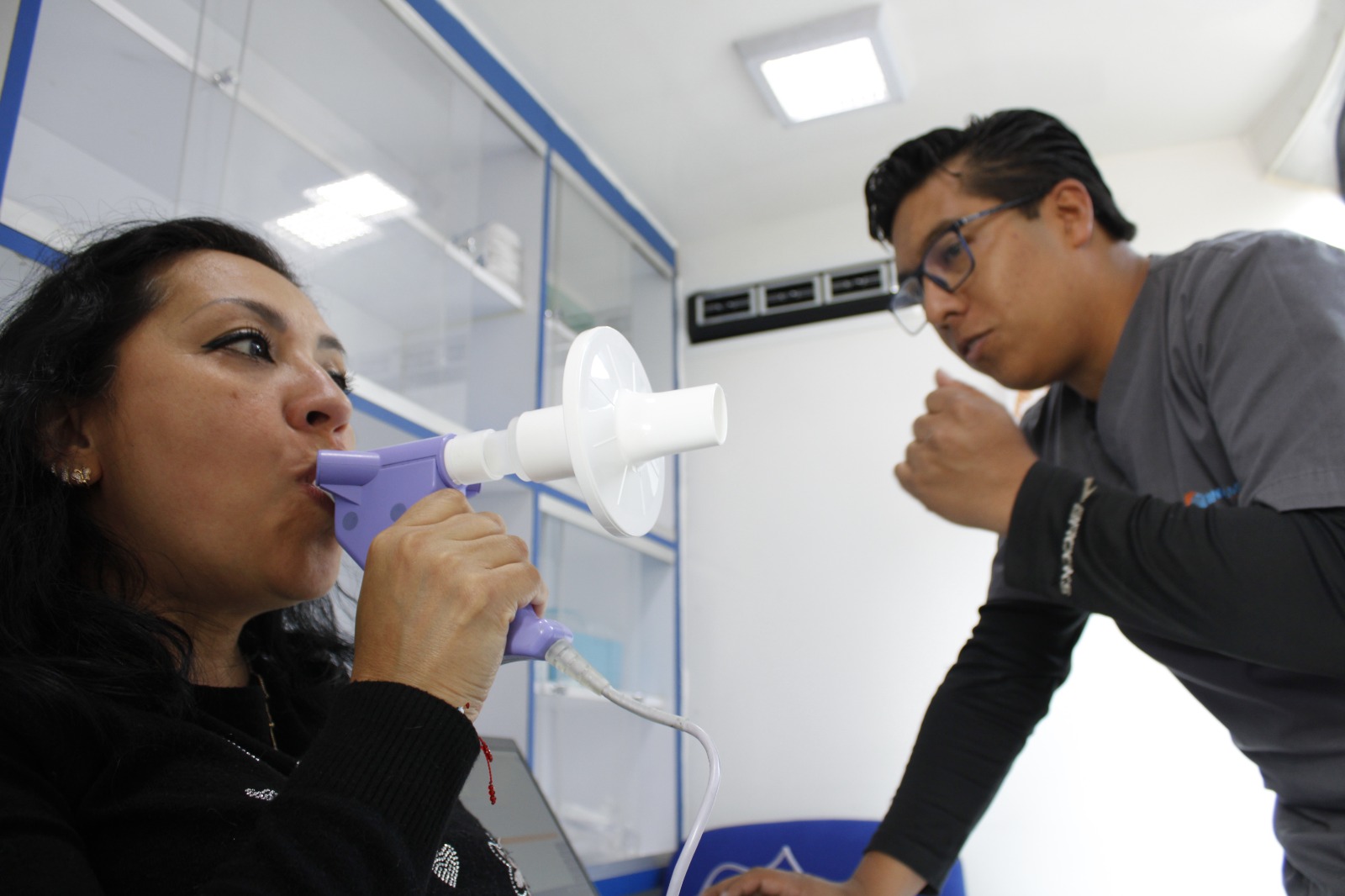 Realiza Salud espirometrías gratis para prevenir enfermedades pulmonares