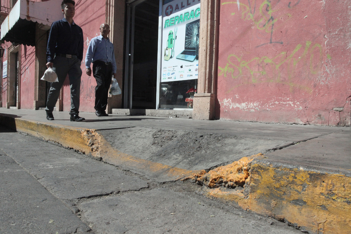 Buscarán mejorar movilidad para personas con discapacidad en San Andrés Cholula