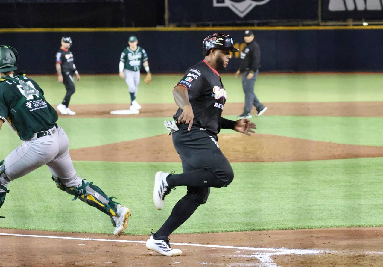 Guerreros se queda con el primero ante Pericos