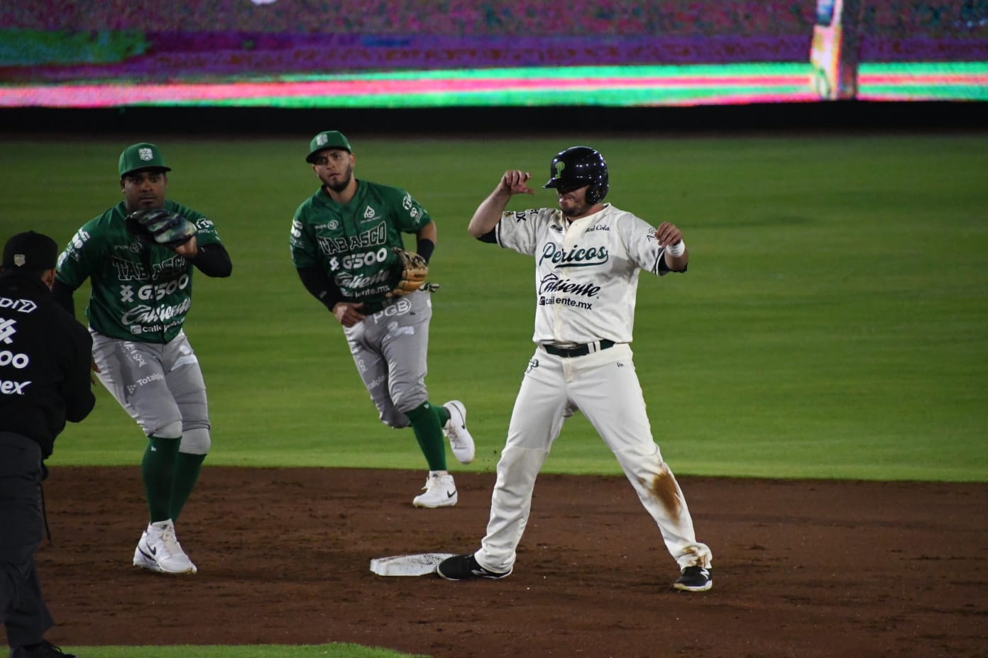 Round 3: Pericos vs Olmecas