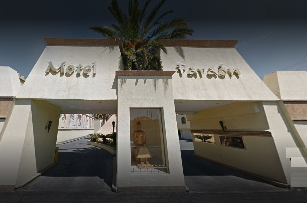 A disparos, asaltan Motel Faraón y se llevan la cuenta del día