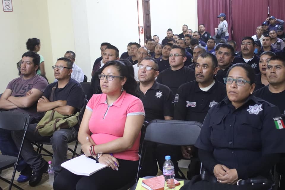 Capacitan policías para evitar linchamientos en Tepexi