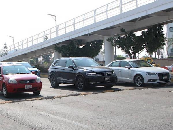Quitan reductores de velocidad de la Vía Atlixcáyotl; “fue un exceso”, dice gobernador