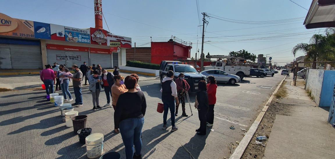 Protestan en Cuautlancingo por la falta de agua