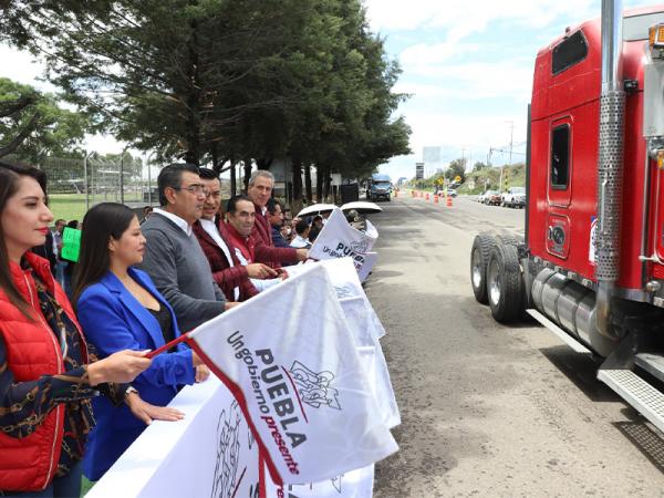 Sergio Salomón inicia rehabilitación de la carretera ramal Aeropuerto