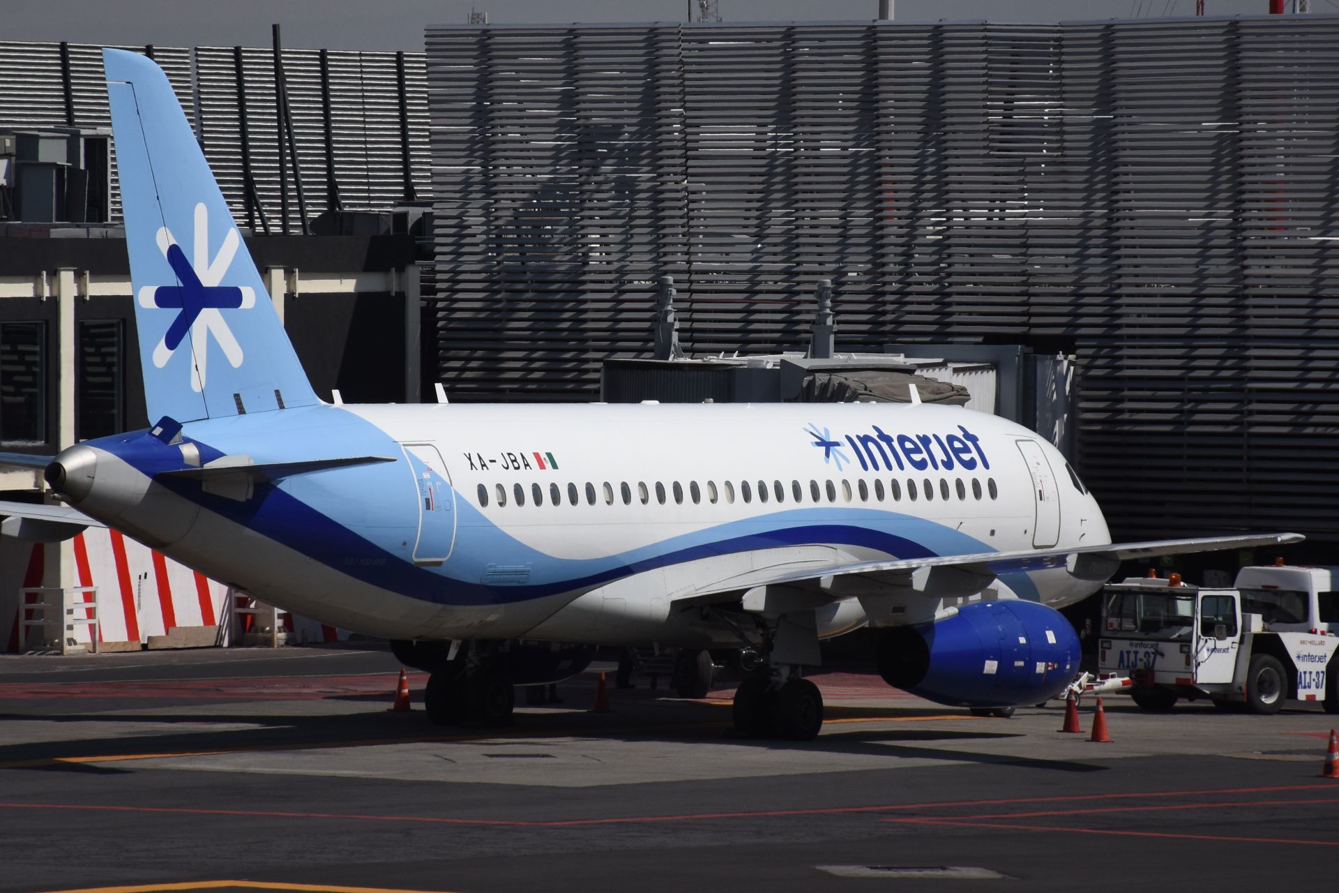 Interjet deberá pagar 144 mdp a pasajeros agraviados
