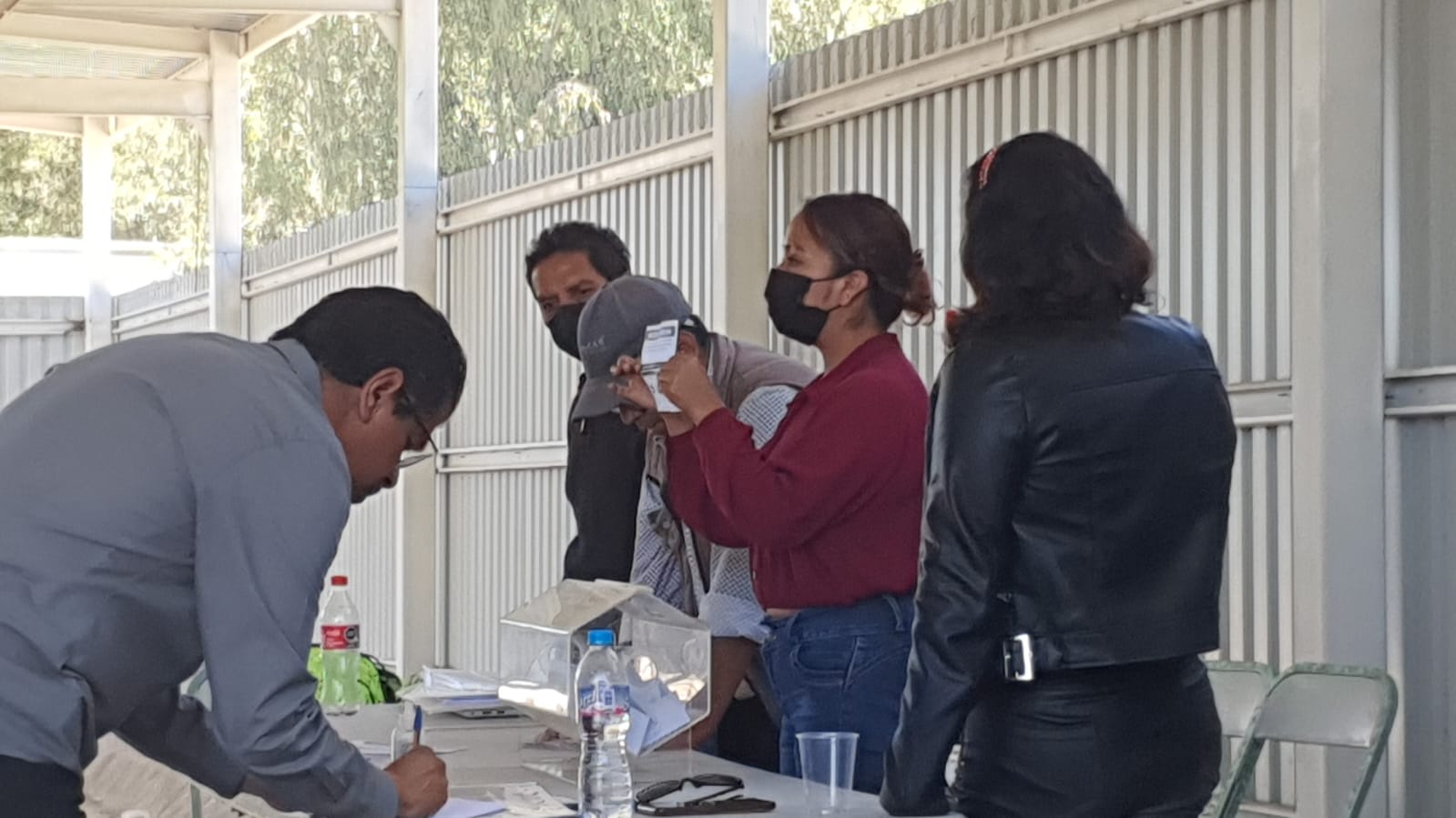 Trabajadores del Rastro Municipal de Puebla legitiman contrato colectivo
