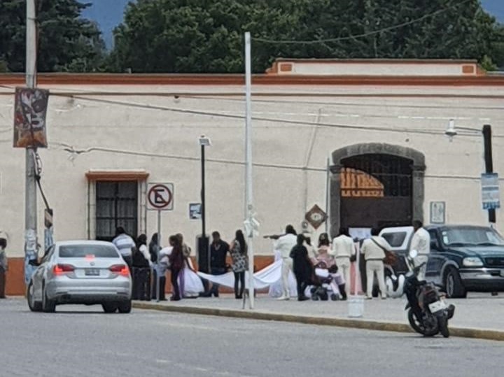 En plena contingencia sanitaria celebran boda y bautizo en Amozoc