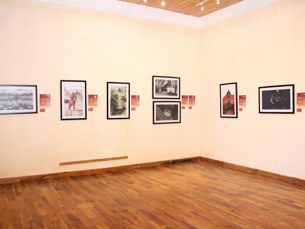 Inaugura exposición F/20 Miradas Divergentes en honor a Poniatowska