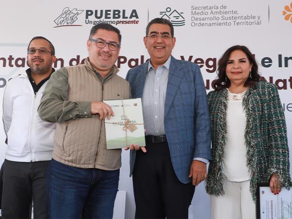 Sergio Salomón entrega la Paleta Vegetal a nueve municipios poblanos
