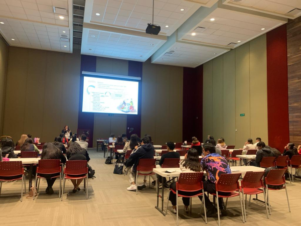 SMDIF Puebla presenta proyecto de evaluación corporal en adultas mayores