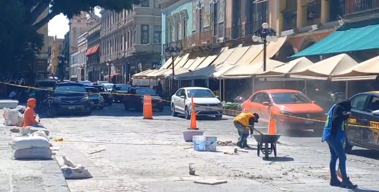 VIDEO Ojo, hay reducción de carril en la avenida Reforma