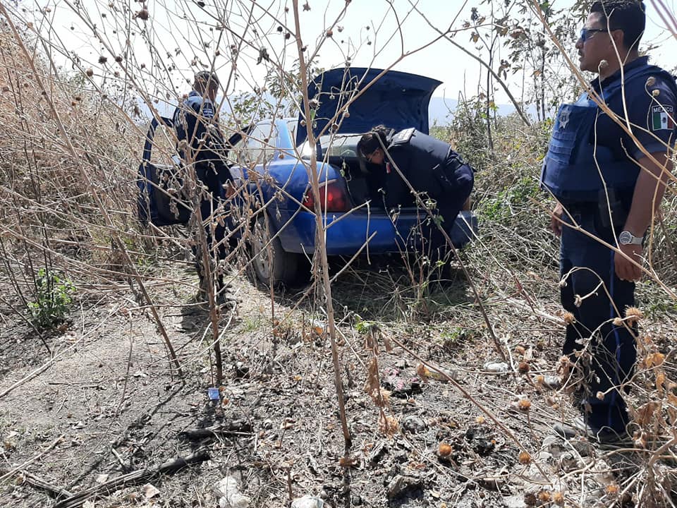 Tras persecución, cae con auto robado en Huaquechula