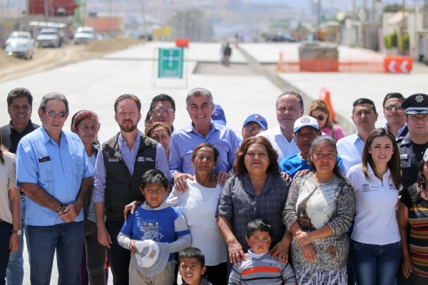 Supervisan alcalde y gobernador obras en municipio de Puebla