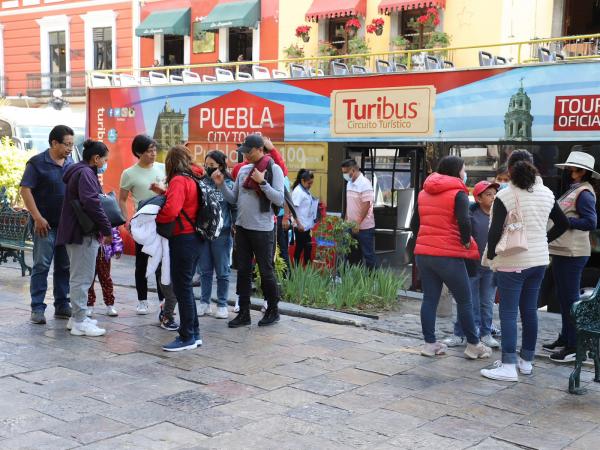 Aumenta empleo de restaurantes y hoteles poblanos en tercer trimestre 2023