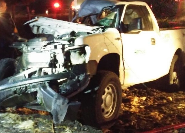 Muere decapitado al chocar con un tráiler en la México-Puebla