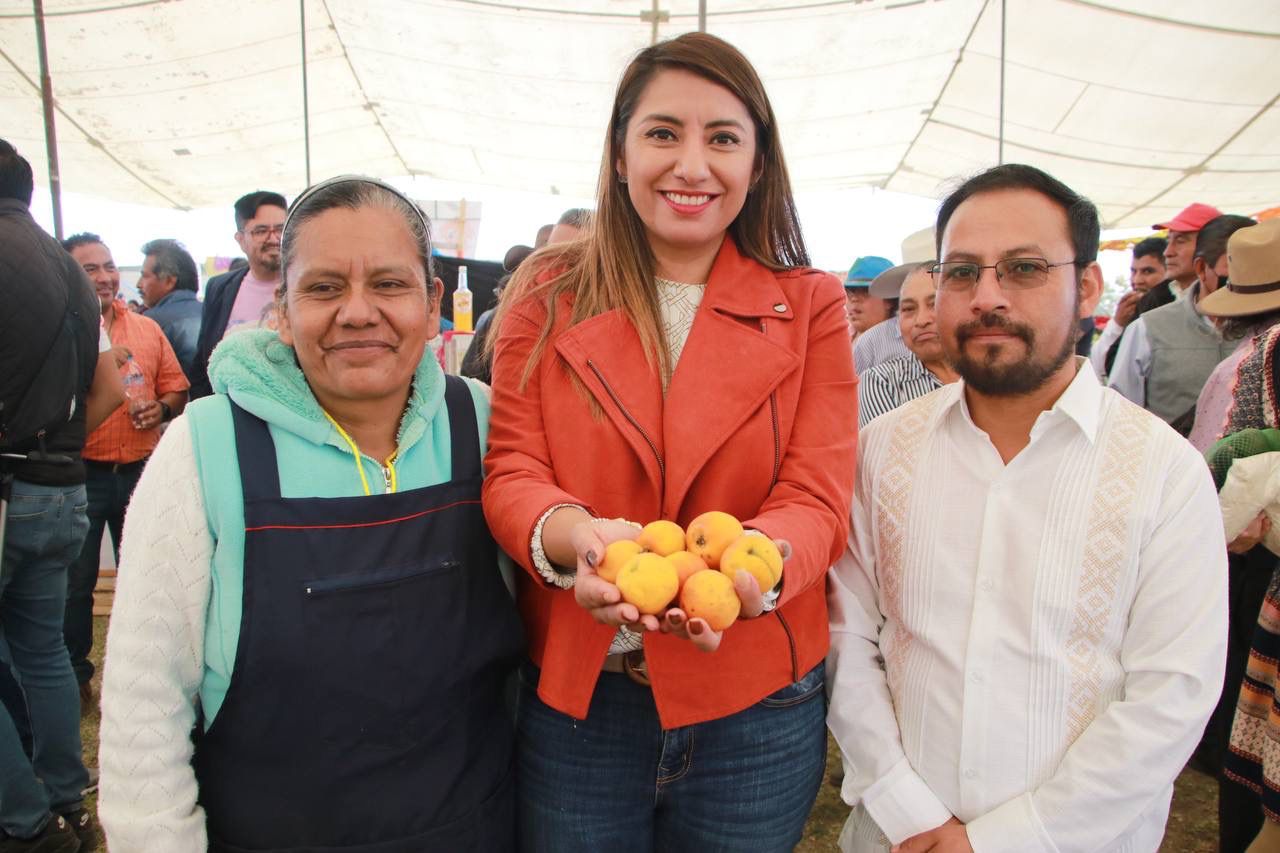 Angélica Alvarado inaugura Feria del Tejocote y Maíz en Huejotzingo 