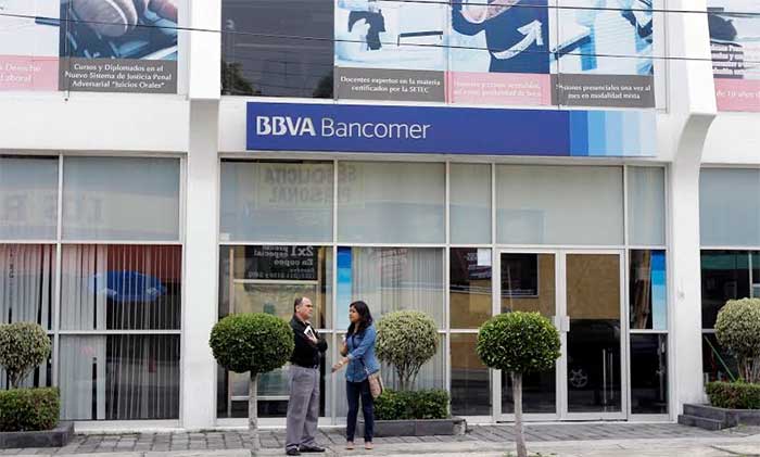 Asaltan Bancomer en pleno centro de Izúcar de Matamoros