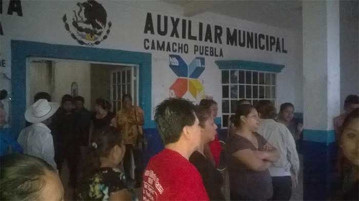 Recuperan policías estatales presidencia auxiliar de La Ceiba