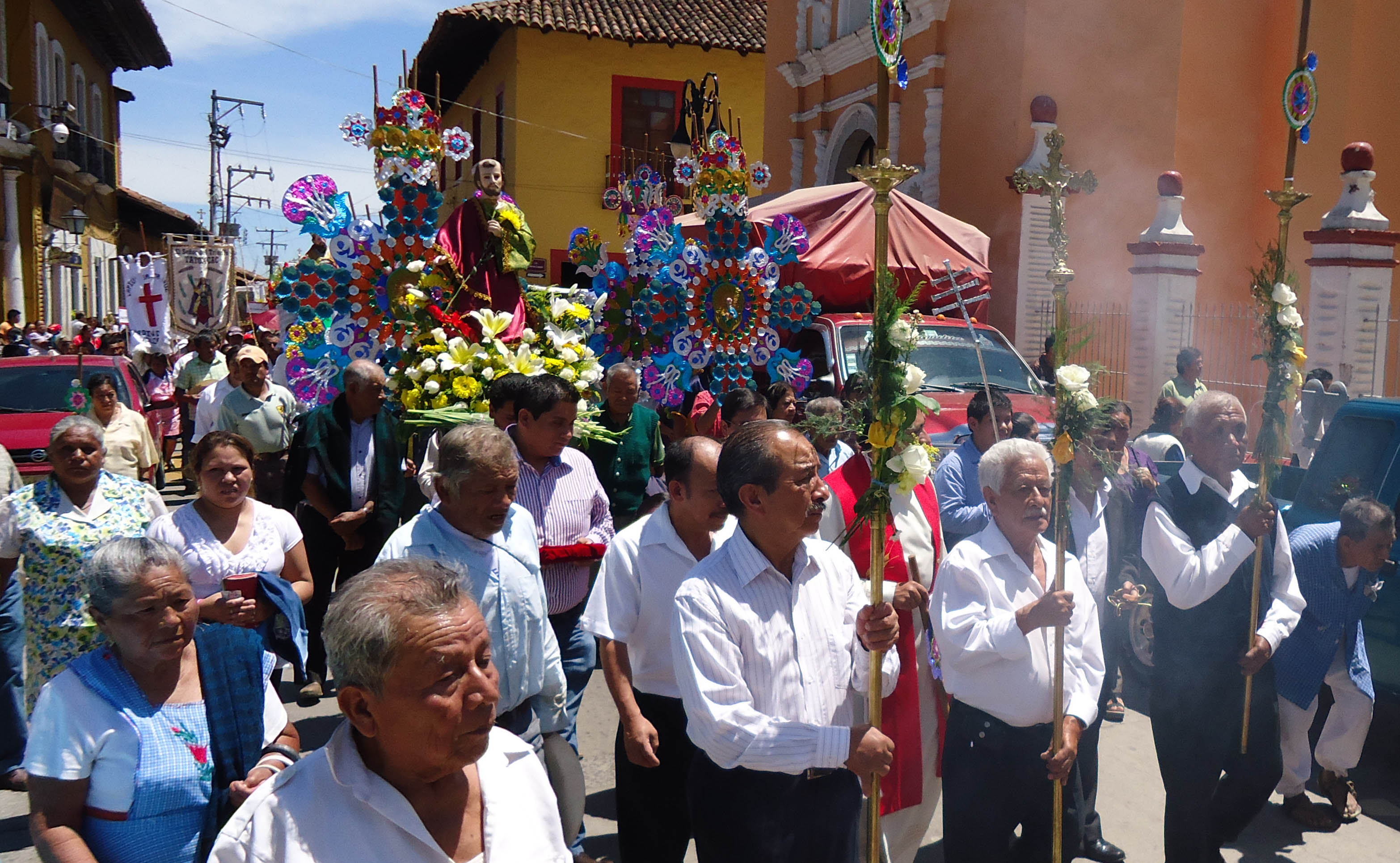 Sin voladores, festejan a San Pedro Apóstol en Zacapoaxtla