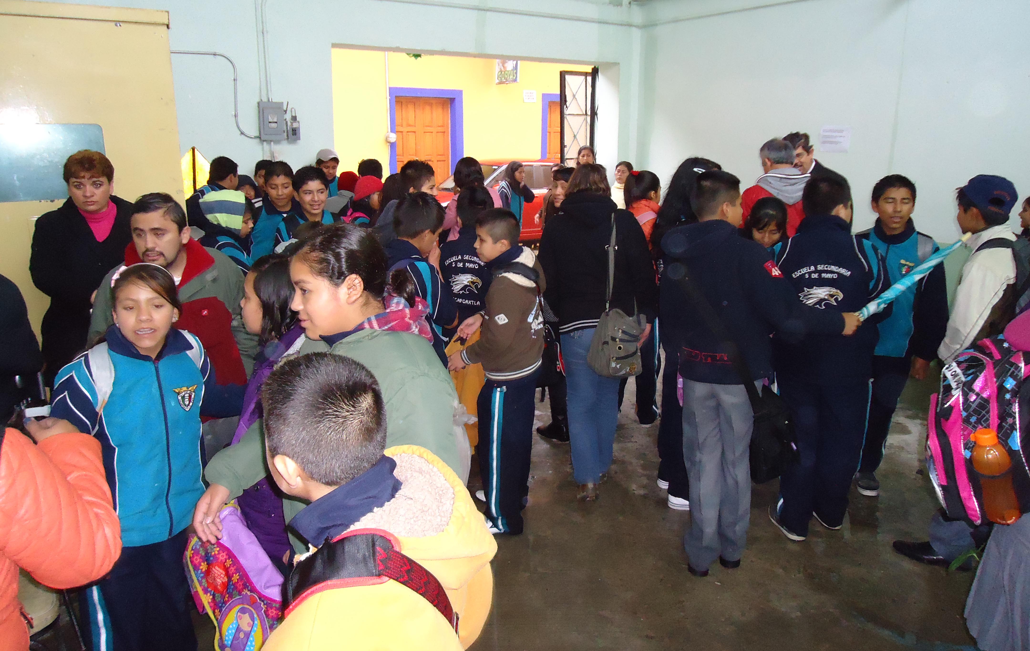 Deslaves impidieron actividades escolares en municipios de la Sierra