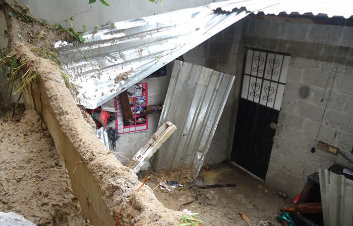 Causa Ingrid afectaciones a caminos y 40 casas en Zacapoaxtla
