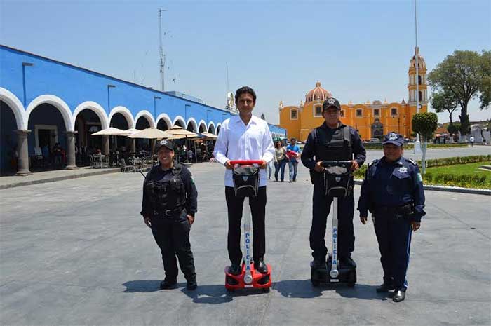 Equipa edil de San Pedro Cholula a Policía Turística