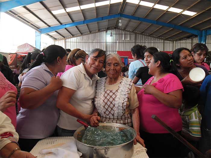 Realizan séptima edición de la Feria del Mole en Tecamachalco