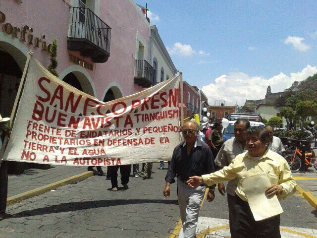 Marchan en Atlixco para exigir liberación de opositores al gasoducto Morelos