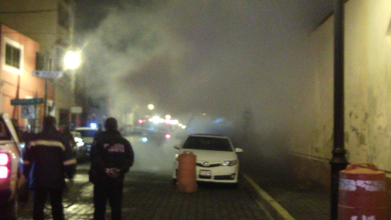 Se incendia patrulla municipal en San Pedro Cholula