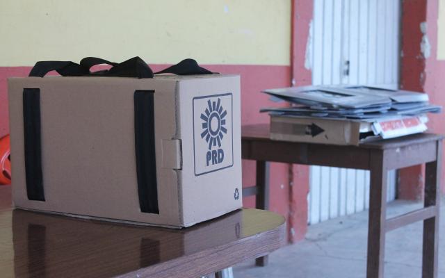 Irregularidades marcan las elecciones del PRD en Puebla