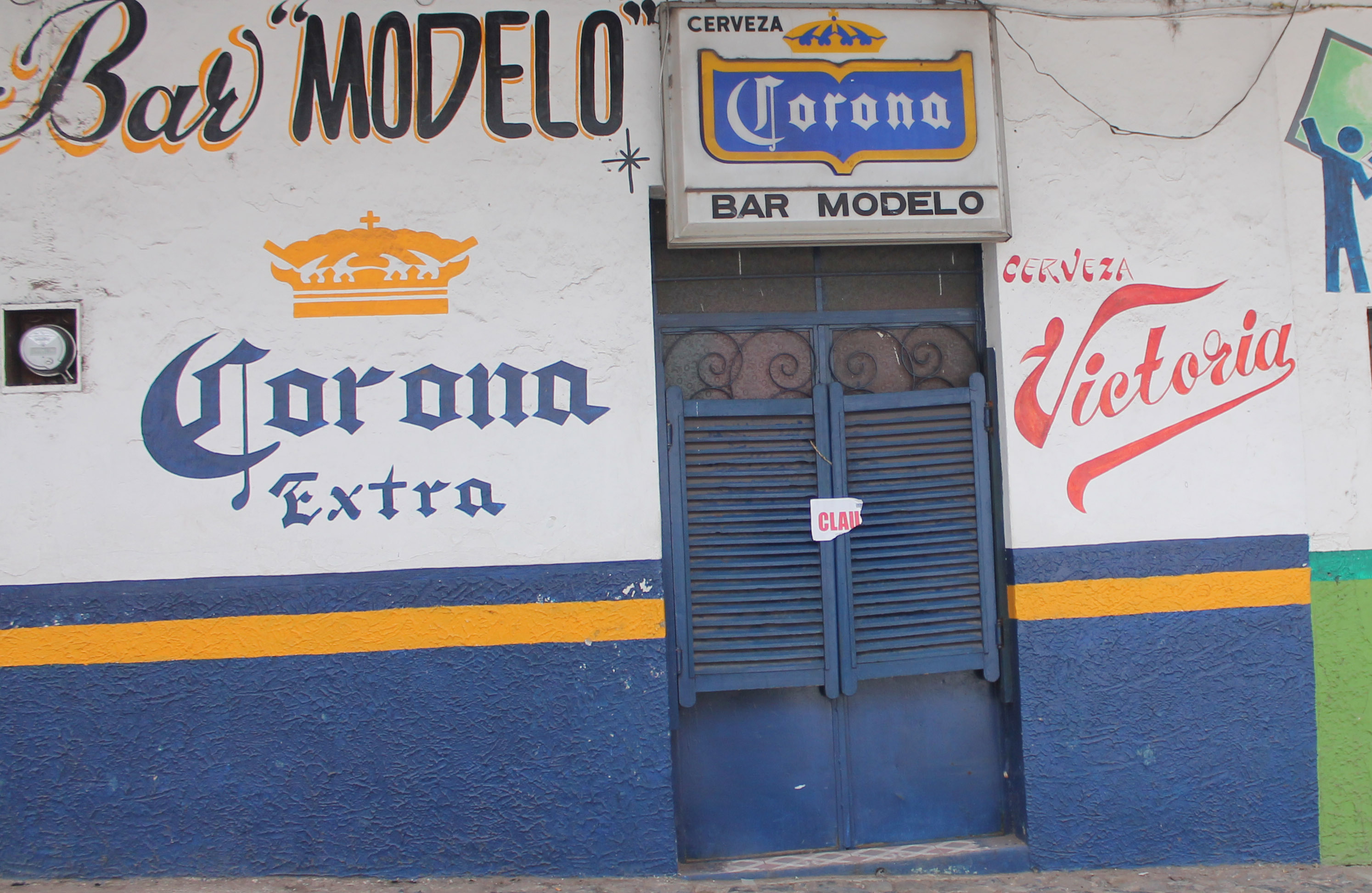 Clausura dos bares y un centro nocturno en Zacapoaxtla
