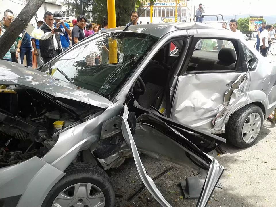 Accidente deja tres heridos en Tehuacán, entre estos una menor de 7 años