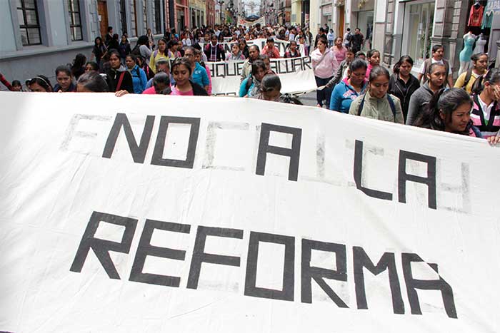 Preparan maestros y padres de familia protesta contra Reforma Educativa