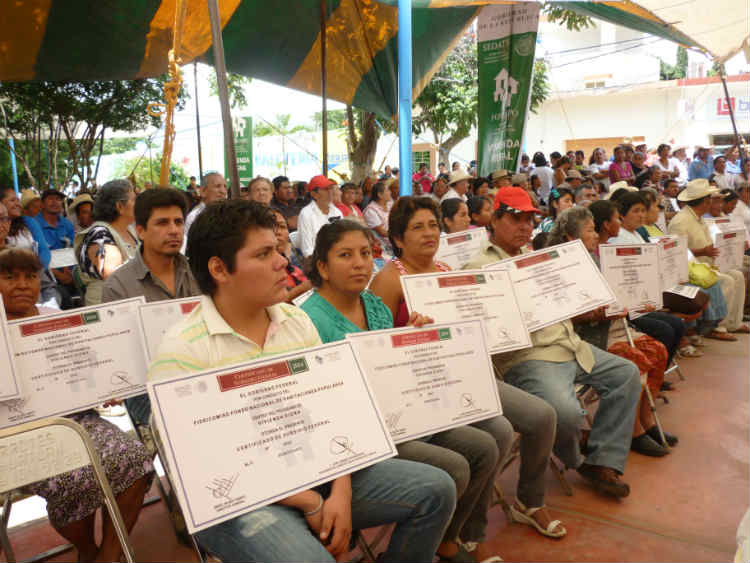 Entrega Sedatu 523 bonos de ampliación de vivienda en Coxcatlán