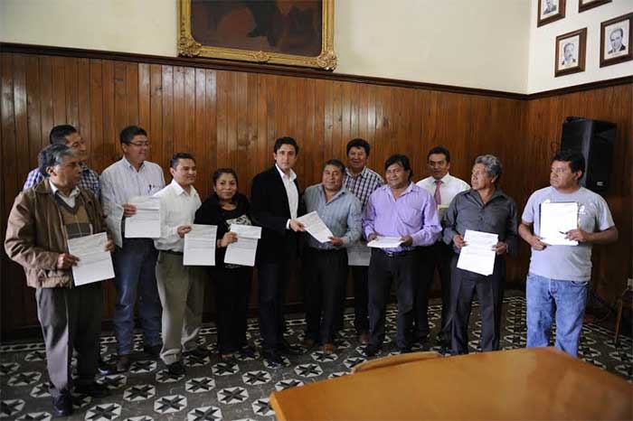 Entrega José Juan Espinosa participaciones a 13 Juntas Auxiliares