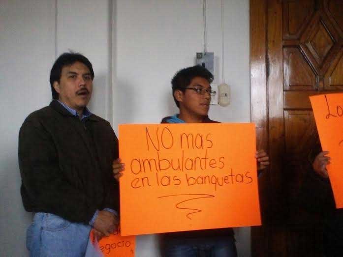Protestan mercaderes contra ambulantes en Teziutlán